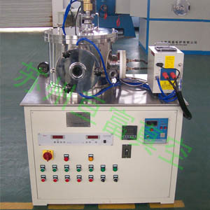 ��ռ{���ռ��t