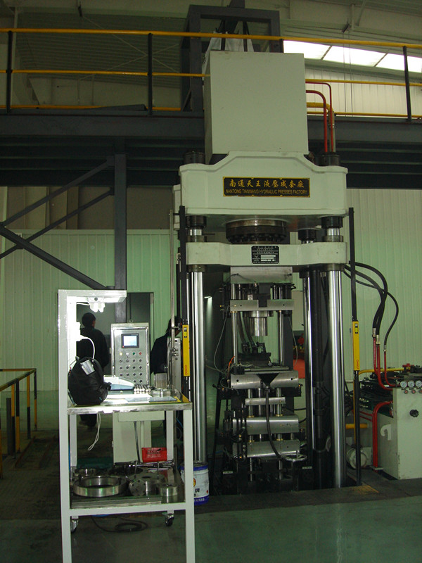 ȫ�Ԅ�(d��ng)��ĩ����Һ���C(j��)