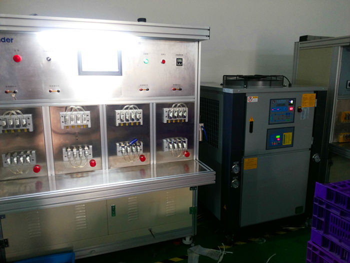 ��ʽ���һ�w�C(j��)���Ϻ�����һ�w�C(j��)���ӟ������ؙC(j��)